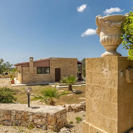 Maila * Corsano (Apulia)