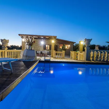 Maila Villa