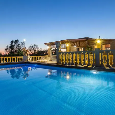 Maila Villa *